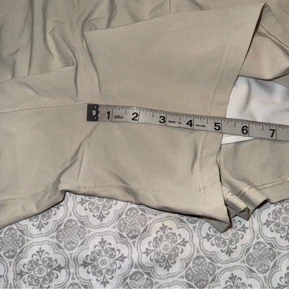 Lululemon Pace Breaker Linerless Short 5' Natural Ivory Size XL - Picture 15 of 15